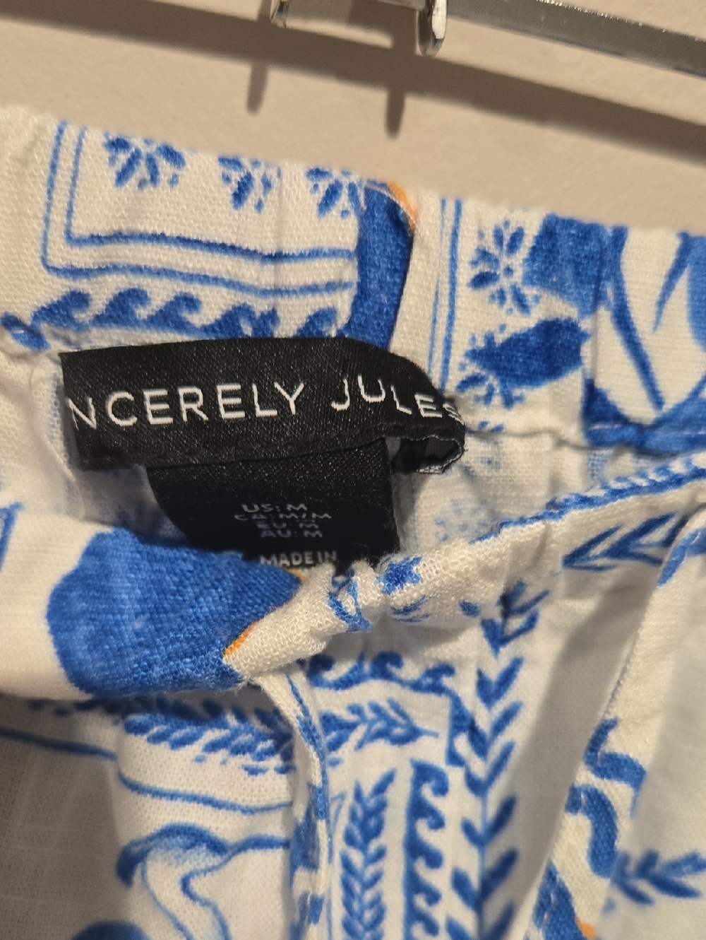 Sincerely Jules Blue and White Floral Tile Pants! Summer, Vacation Medium - Picture 4 of 6